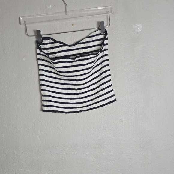 H&M Black and White Striped Crop Tube Top - Picture 2 of 3
